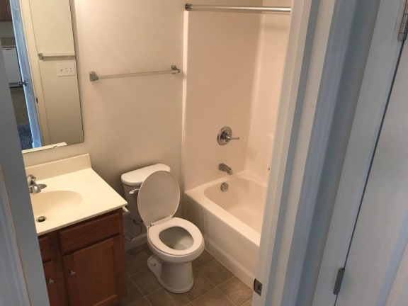 Modern Bathroom at Shaker Square, Lebanon, IN